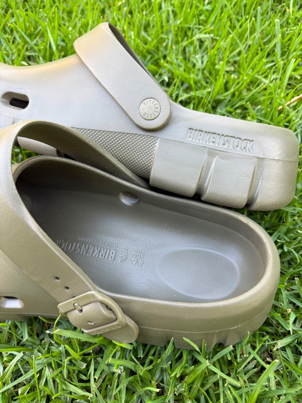 Birkenstock Kids EVA Clog Sandals - Olive
